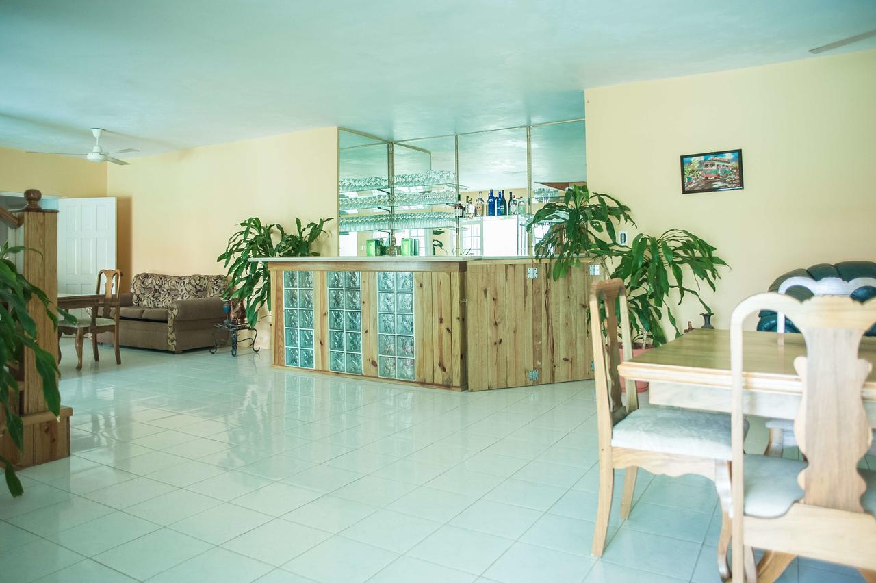 Diamond Villa Guest House Montego Bay Exterior foto