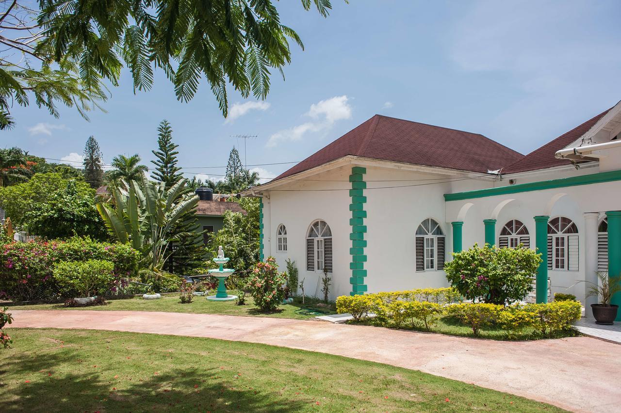 Diamond Villa Guest House Montego Bay Exterior foto