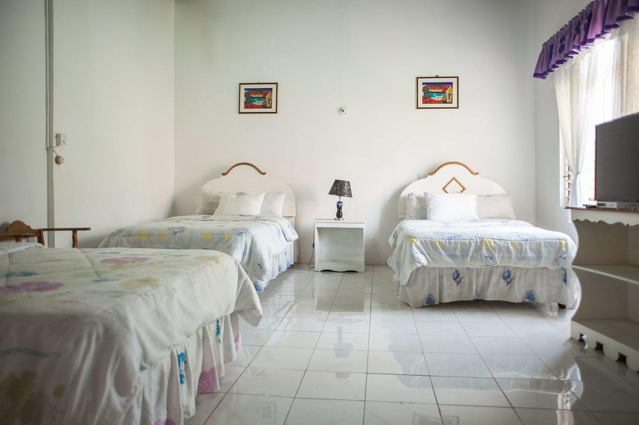 Diamond Villa Guest House Montego Bay Exterior foto